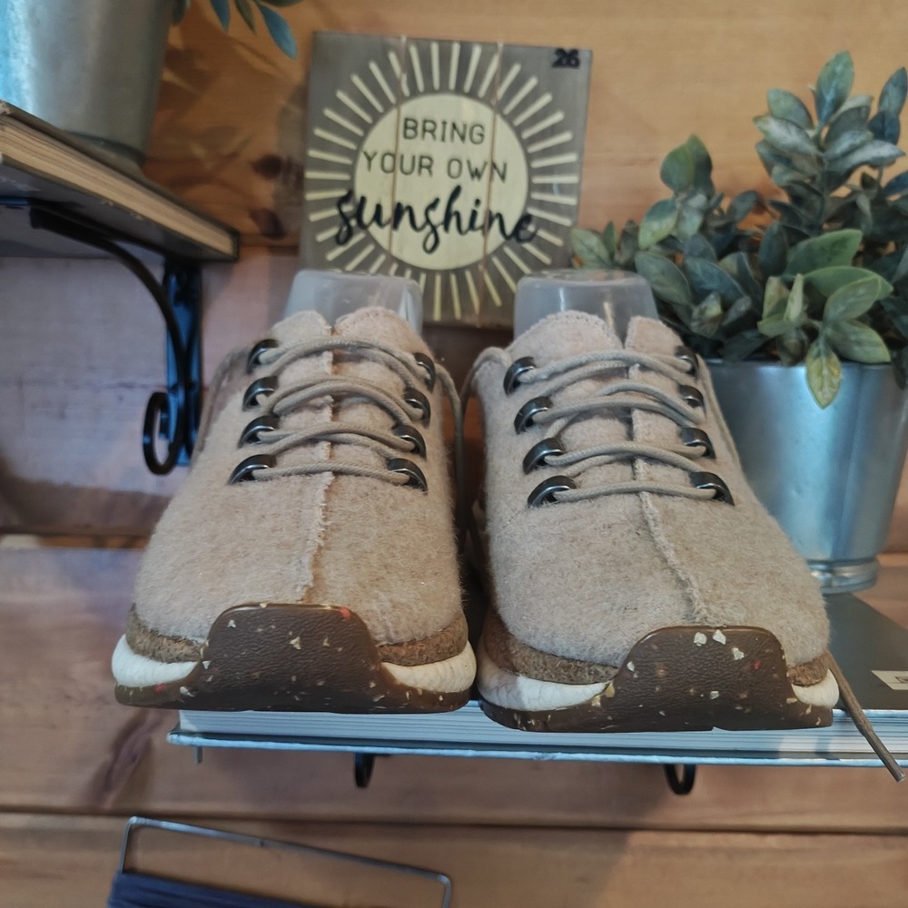 OTBT Courrier Size 8m Comfort Sneakers 65% Wool 35% Polyester 10015 Tan - Picture 3 of 8